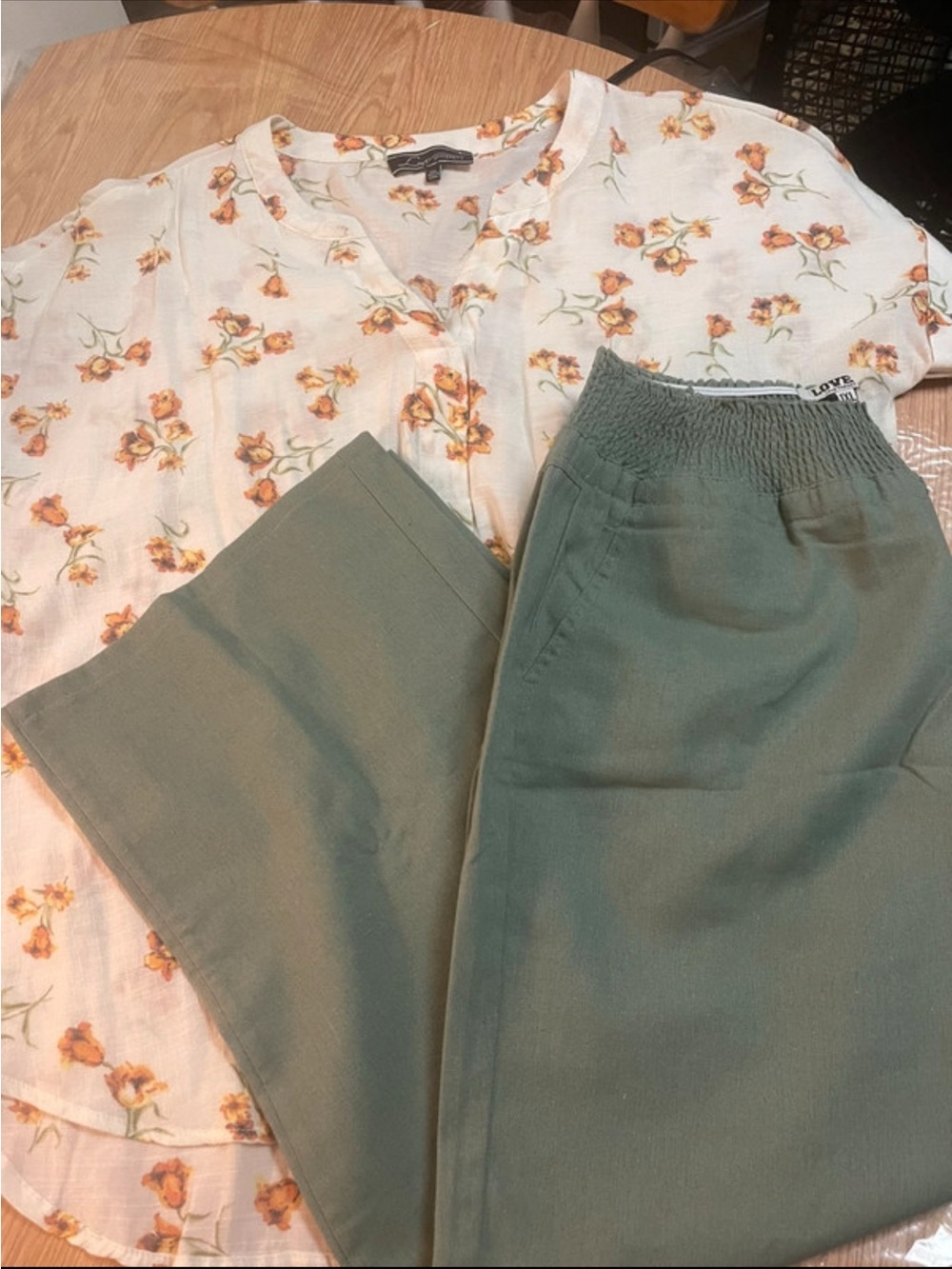 Women’s Floral Button-Front Sweater Top in White and Orange - Picture 2 of 9